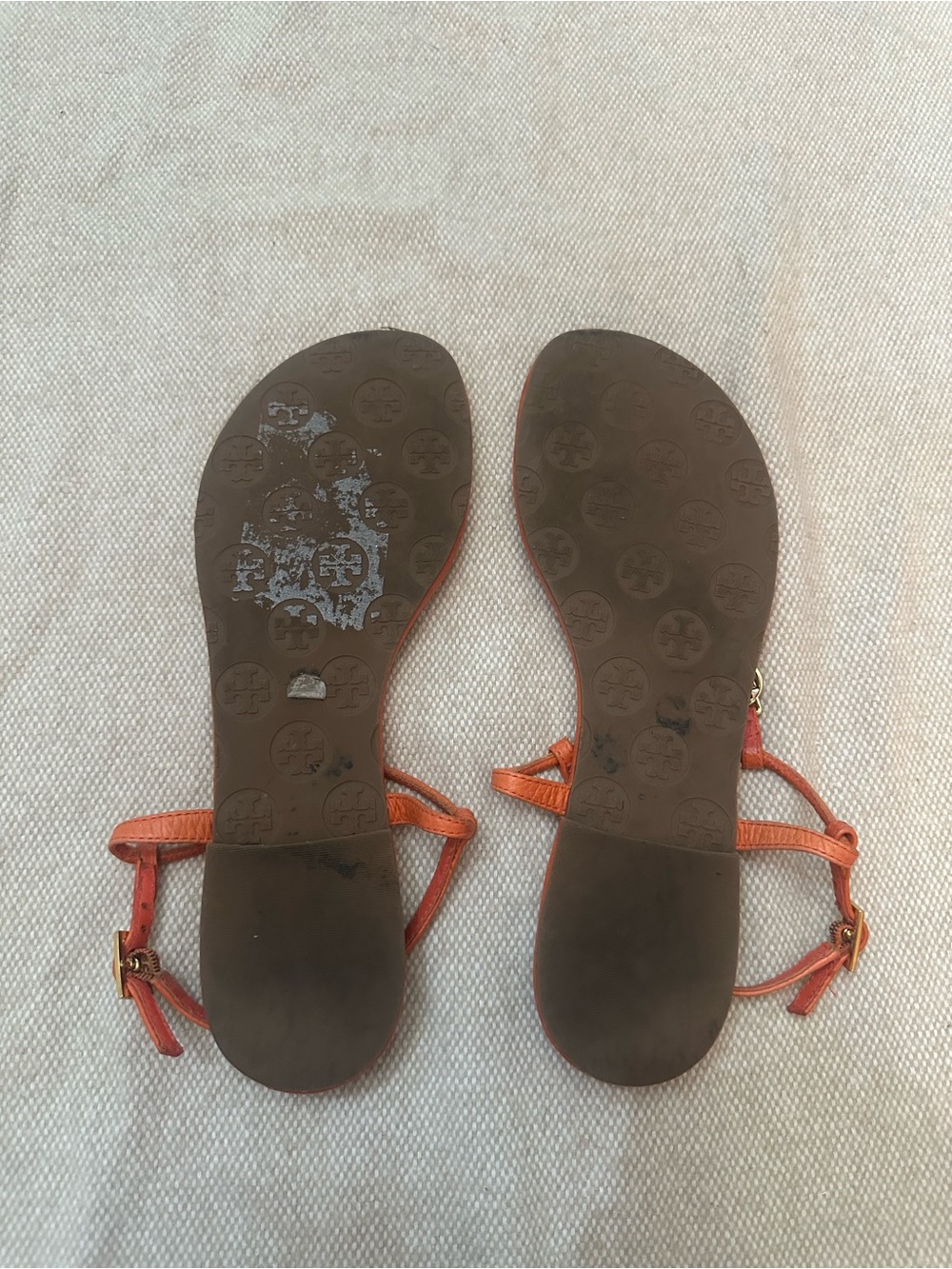 Tory Burch Tan Leather T-Strap Sandals with Gold Logo Size 8.5M - Picture 8 of 9